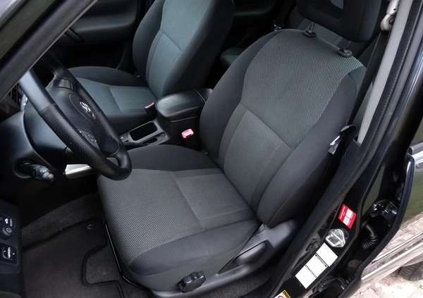 Toyota RAV4 cena 28700 przebieg: 212000, rok produkcji 2004 z Drobin małe 407